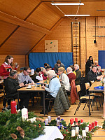 Adventfeier und Adventmarkt Adventfeier und Adventmarkt